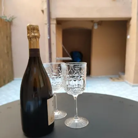 Il Sitarein Apartment *